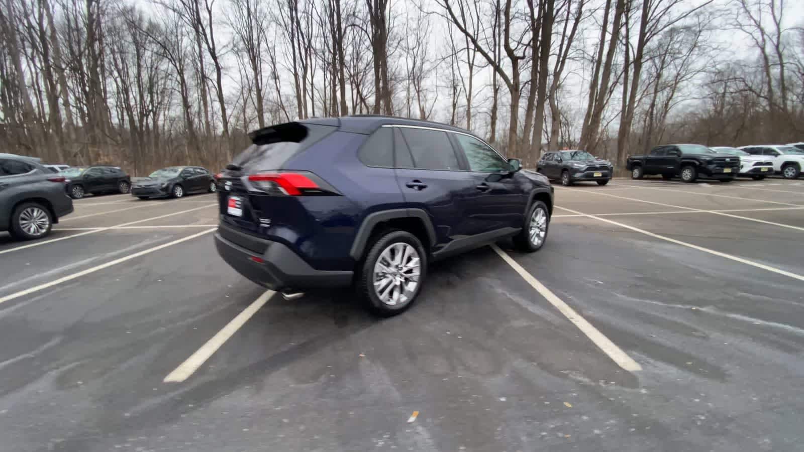 Thumbnail: 2025 Toyota RAV4 - 16