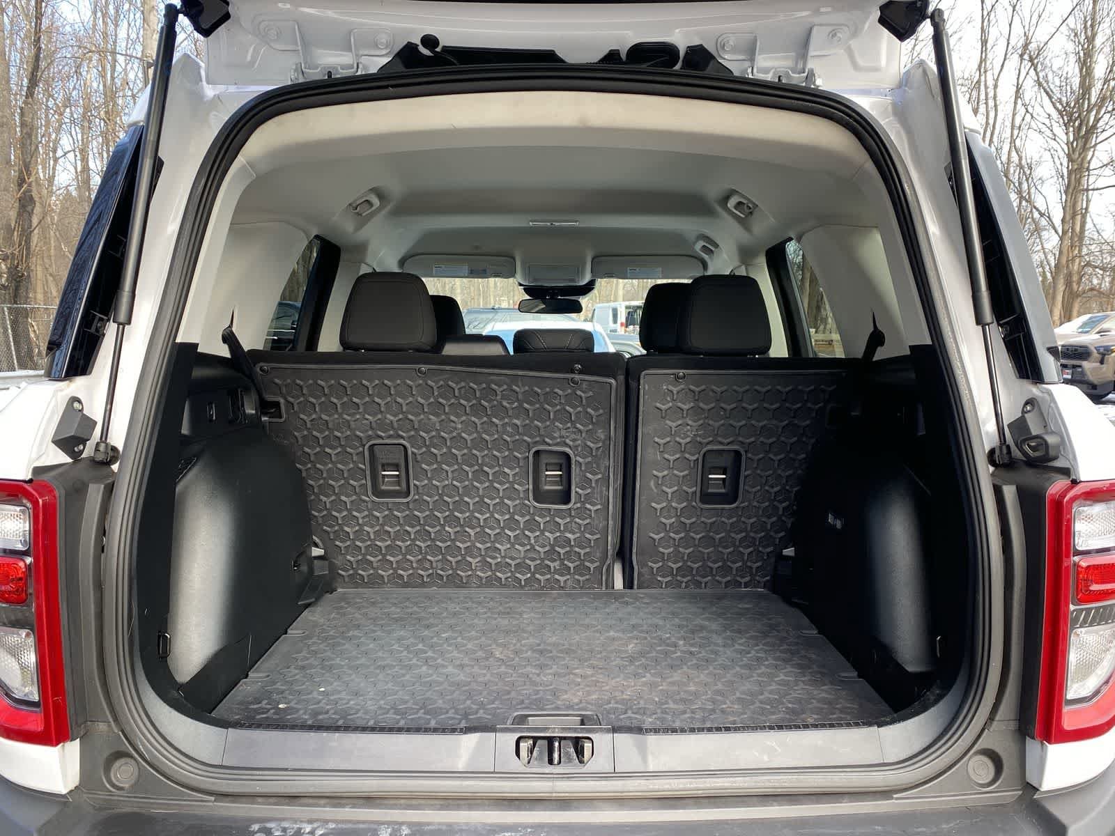 Thumbnail: 2022 Ford Bronco Sport - 15