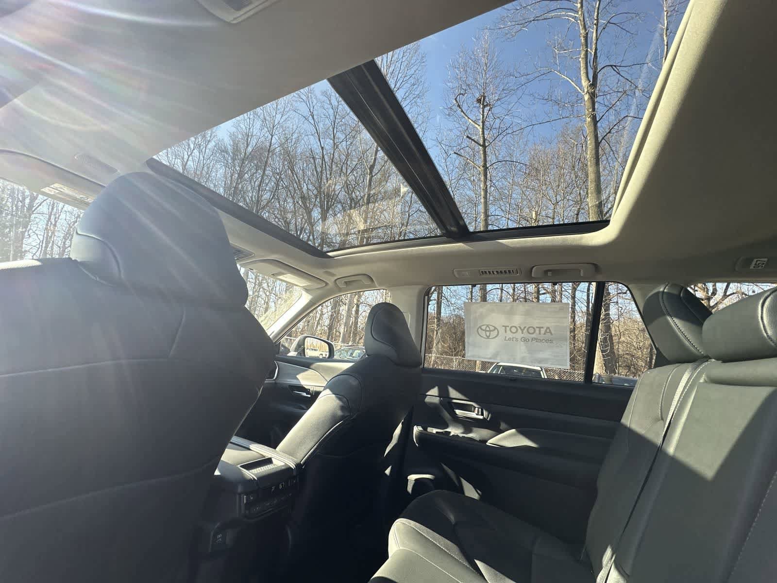 Thumbnail: 2026 Toyota Grand Highlander - 35