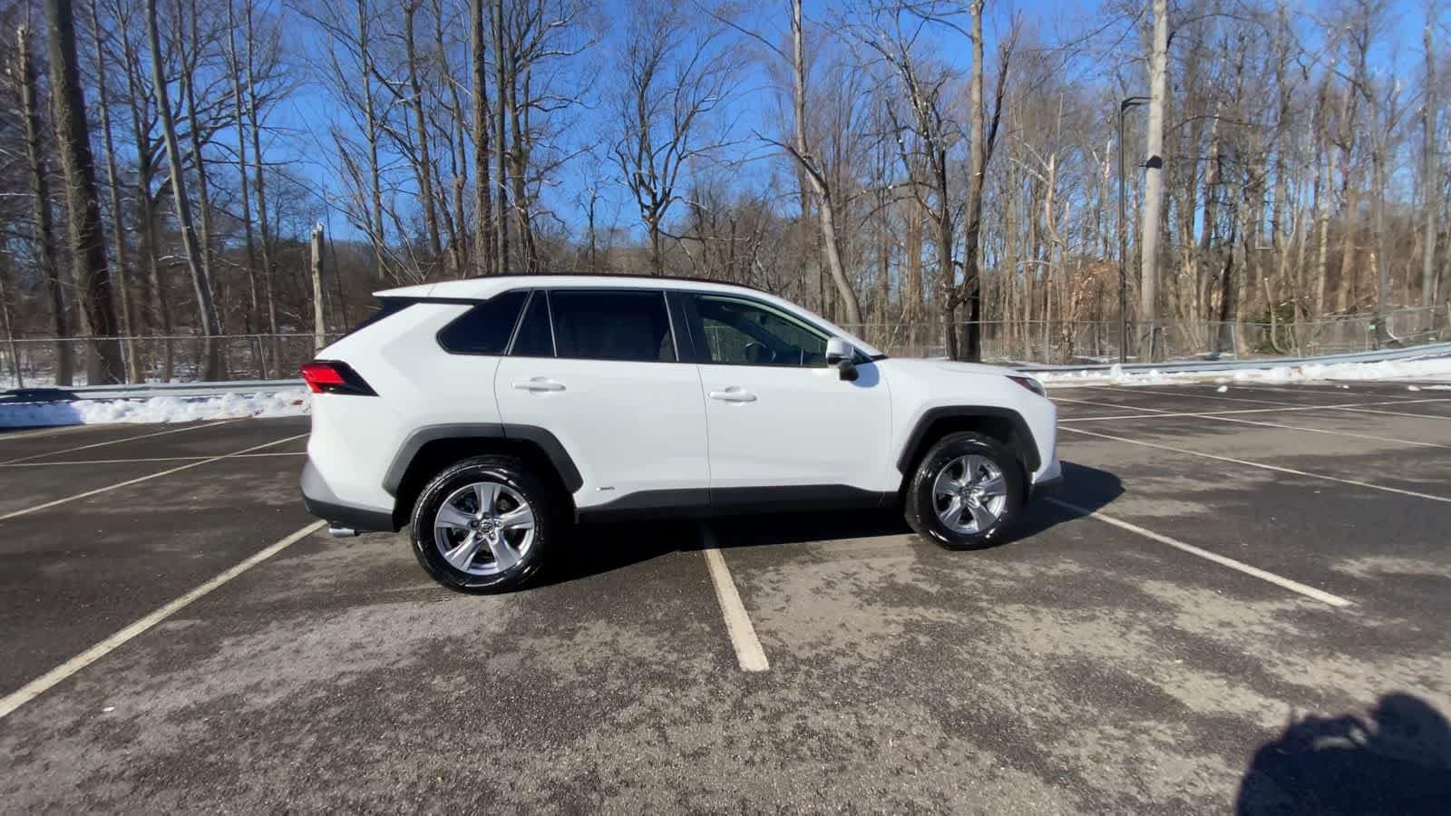 Thumbnail: 2025 Toyota RAV4 - 9