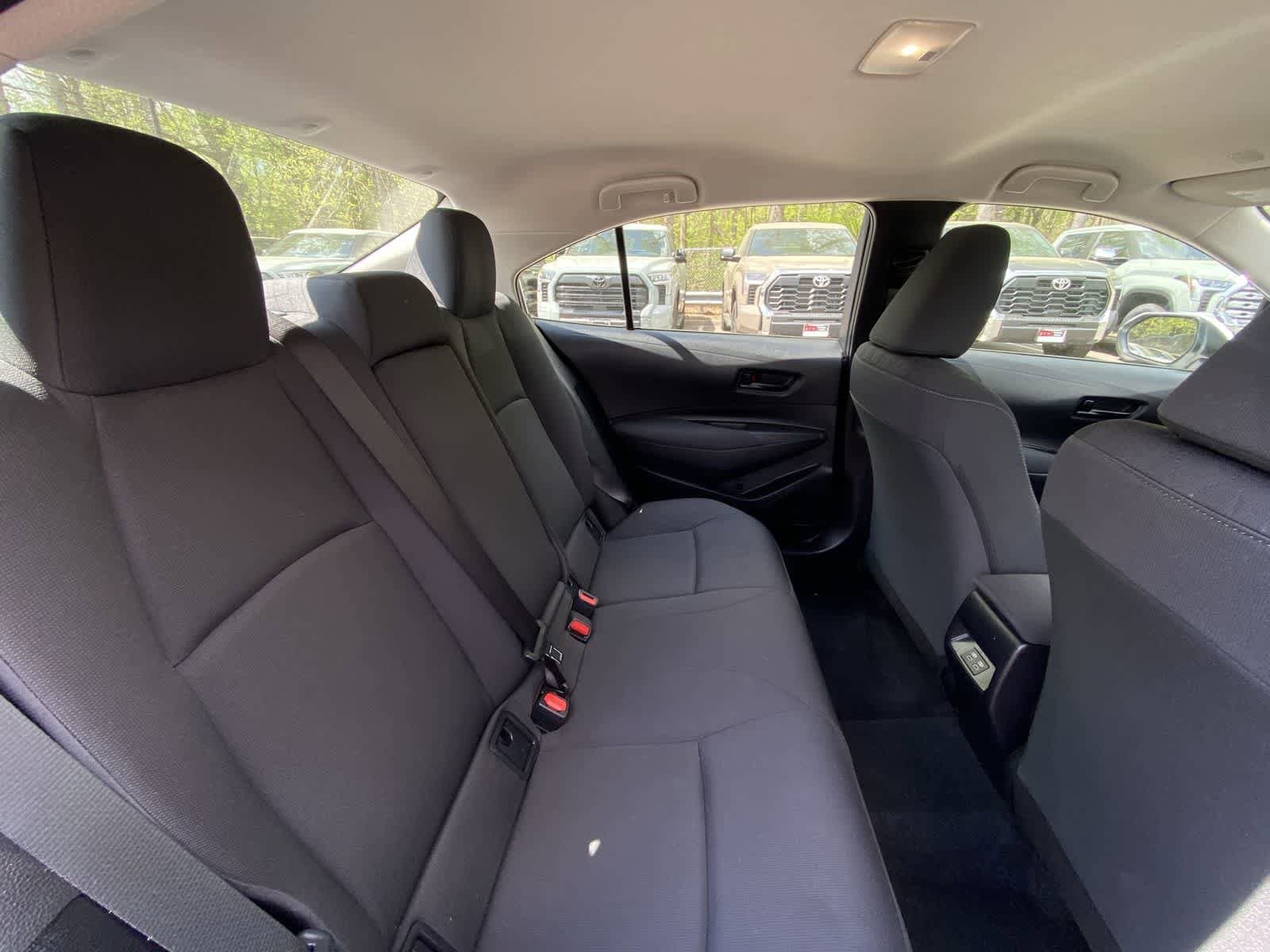 Thumbnail: 2025 Toyota Corolla - 24