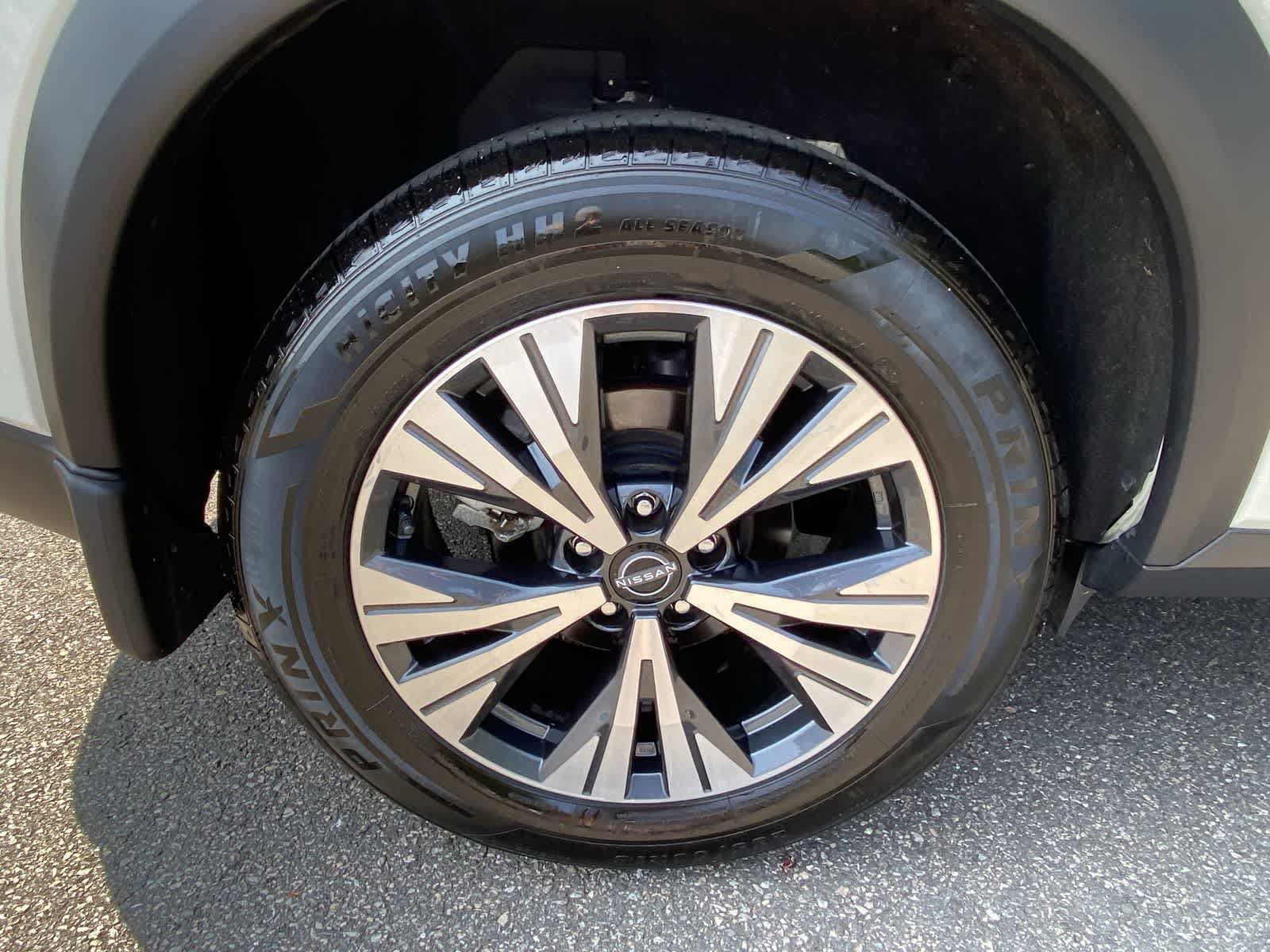 Thumbnail: 2022 Nissan Rogue - 13