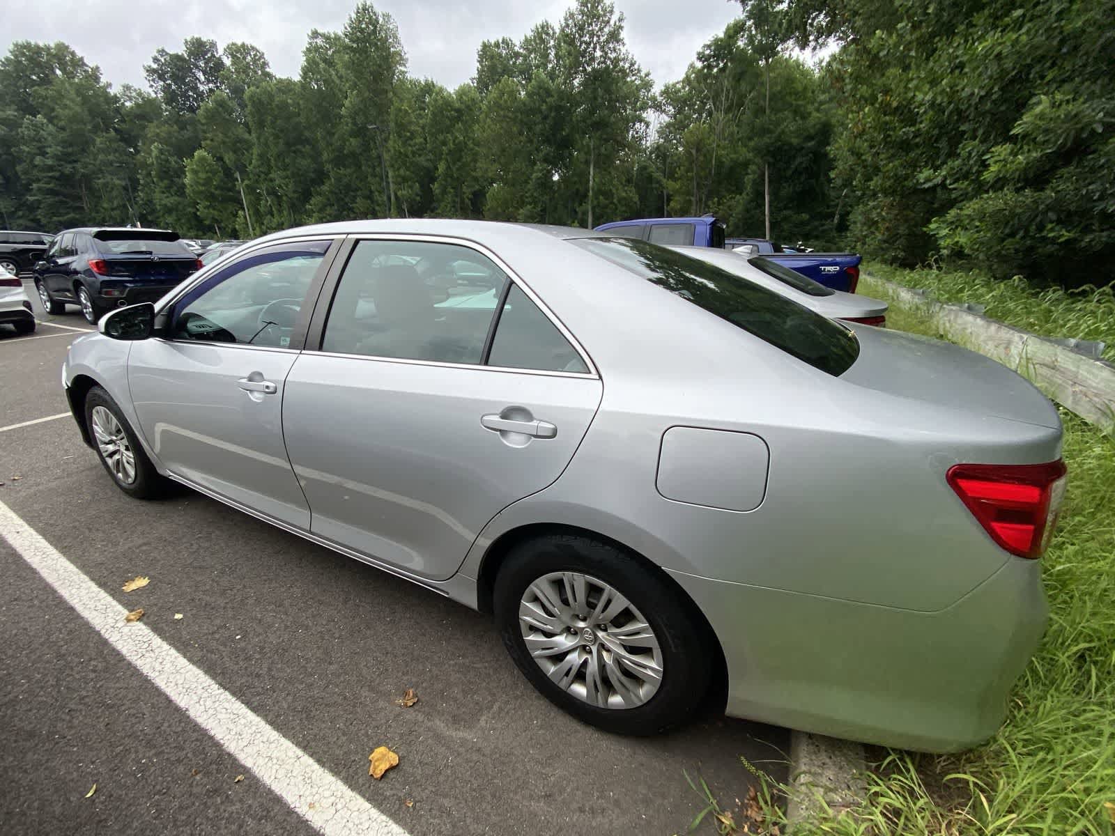 Thumbnail: 2012 Toyota Camry - 9