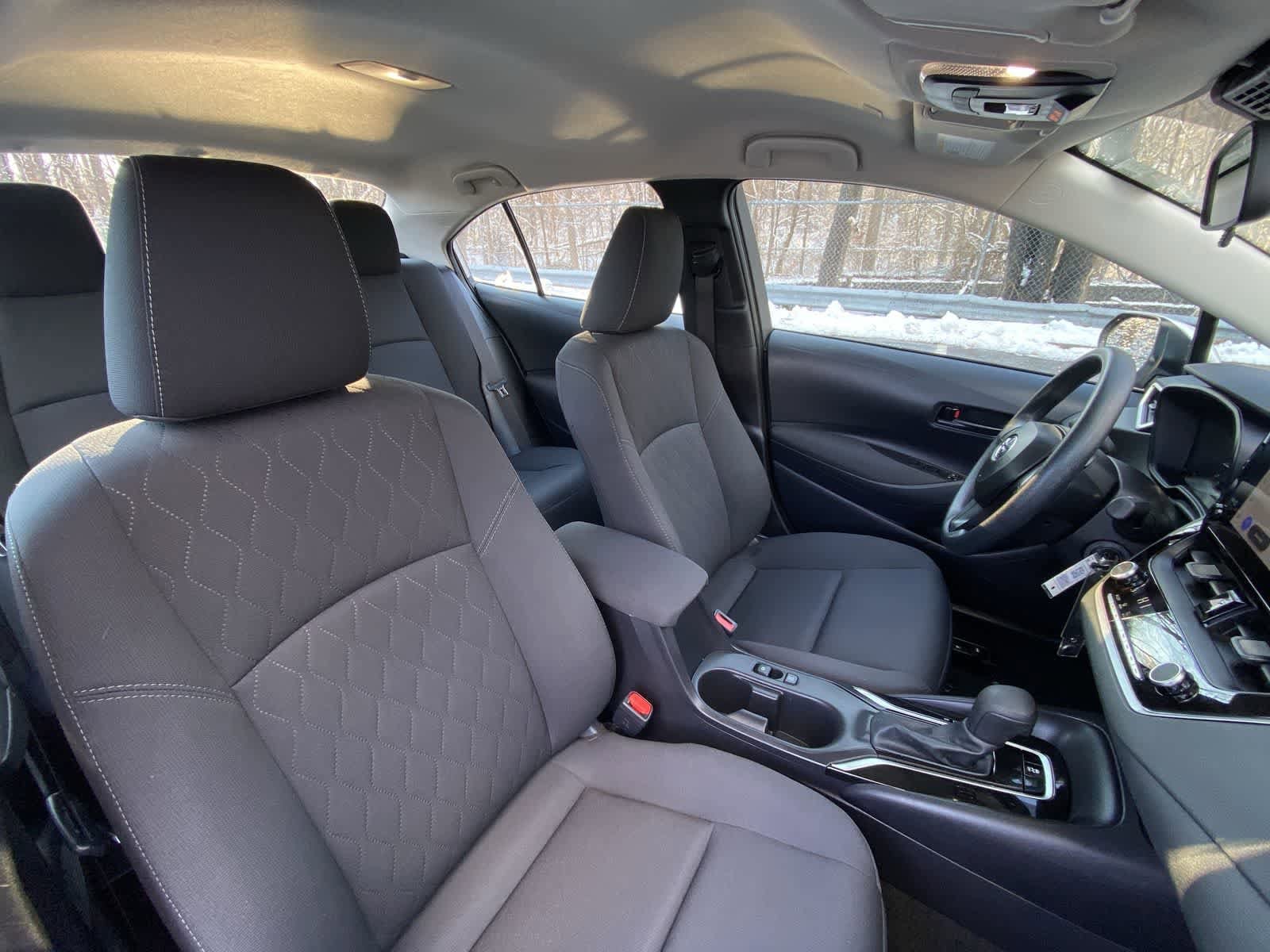 Thumbnail: 2025 Toyota Corolla - 26