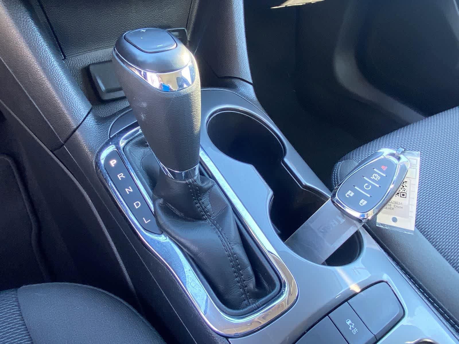 Thumbnail: 2016 Chevrolet Cruze - 35