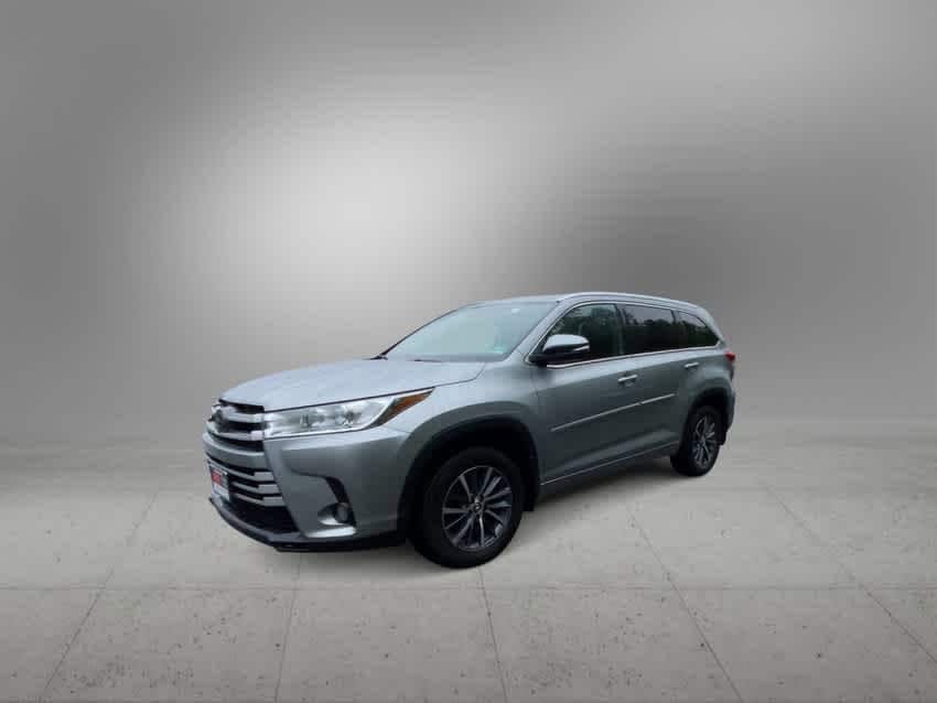 Thumbnail: 2018 Toyota Highlander - 4