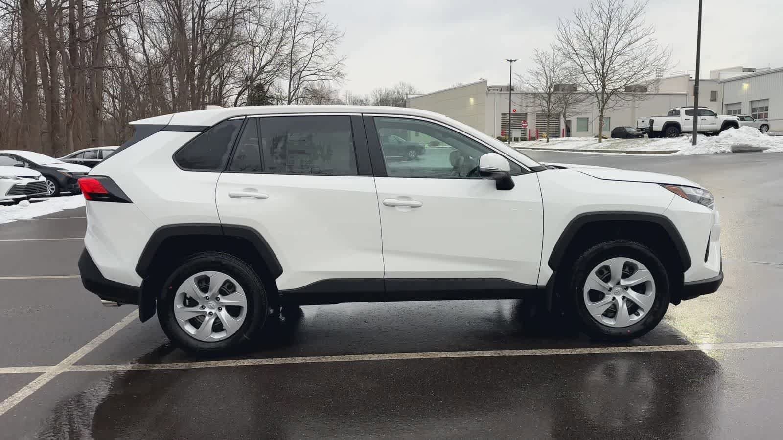 Thumbnail: 2025 Toyota RAV4 - 9