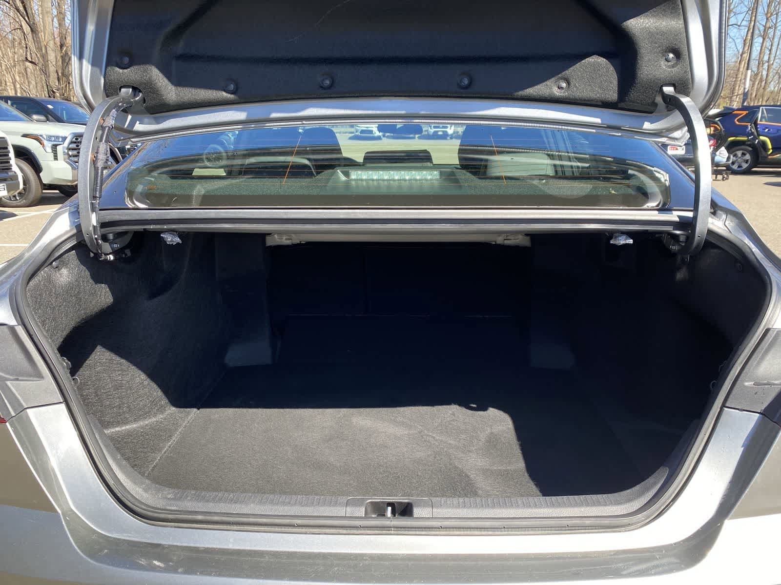 Thumbnail: 2025 Toyota Camry - 13