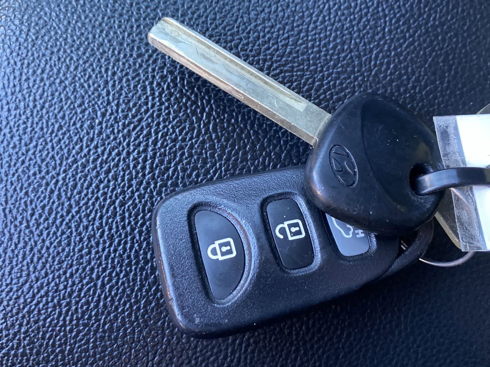 Thumbnail: 2016 Hyundai Elantra - 35