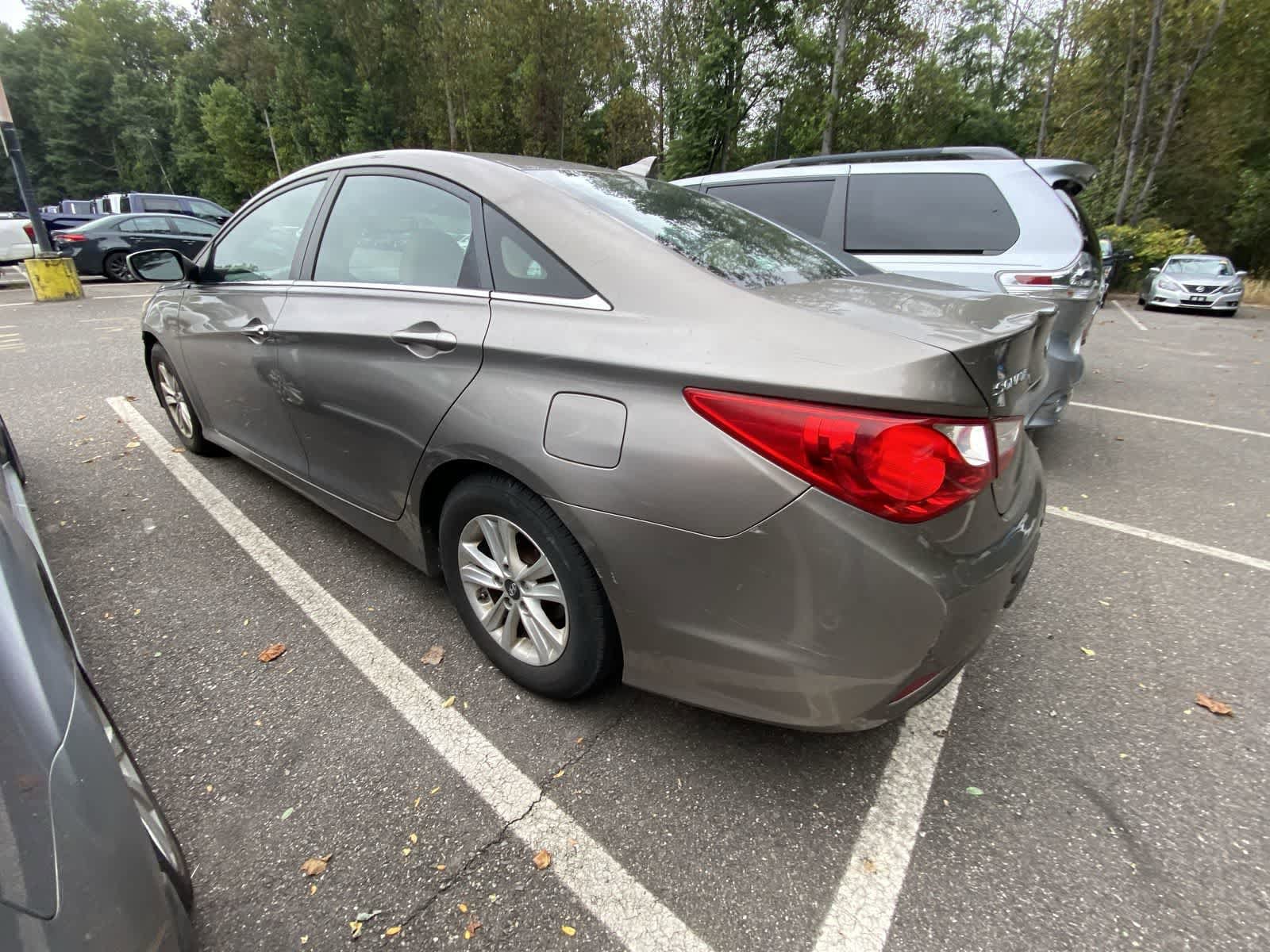 Thumbnail: 2014 Hyundai Sonata - 8