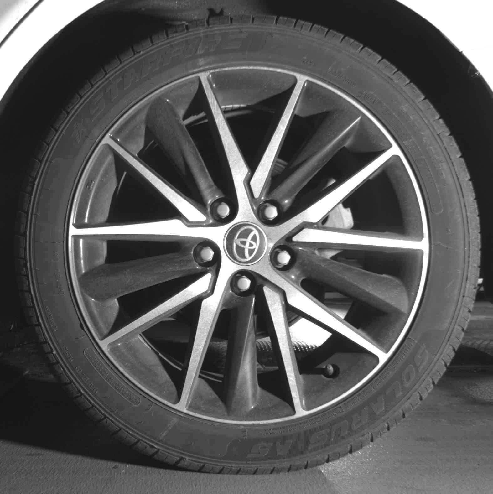 Thumbnail: 2023 Toyota Camry - 12