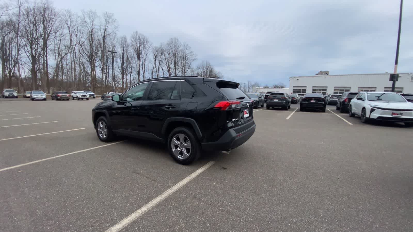 Thumbnail: 2025 Toyota RAV4 - 11