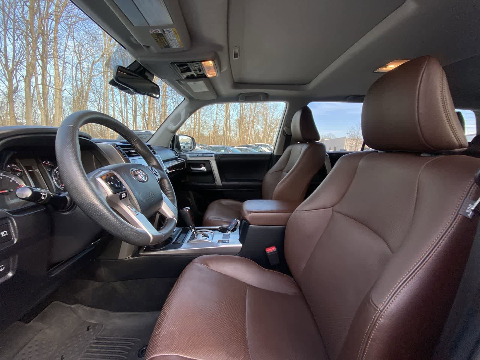 Thumbnail: 2022 Toyota 4Runner - 23