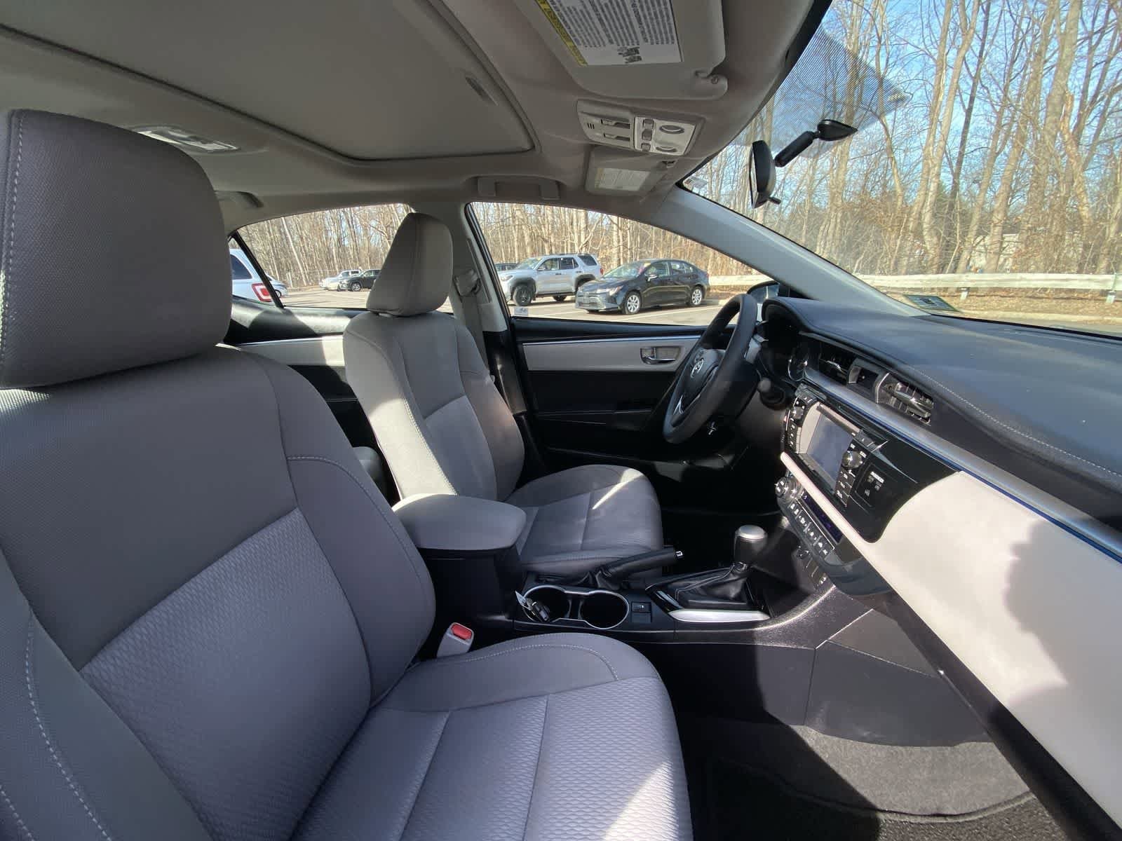 Thumbnail: 2014 Toyota Corolla - 26