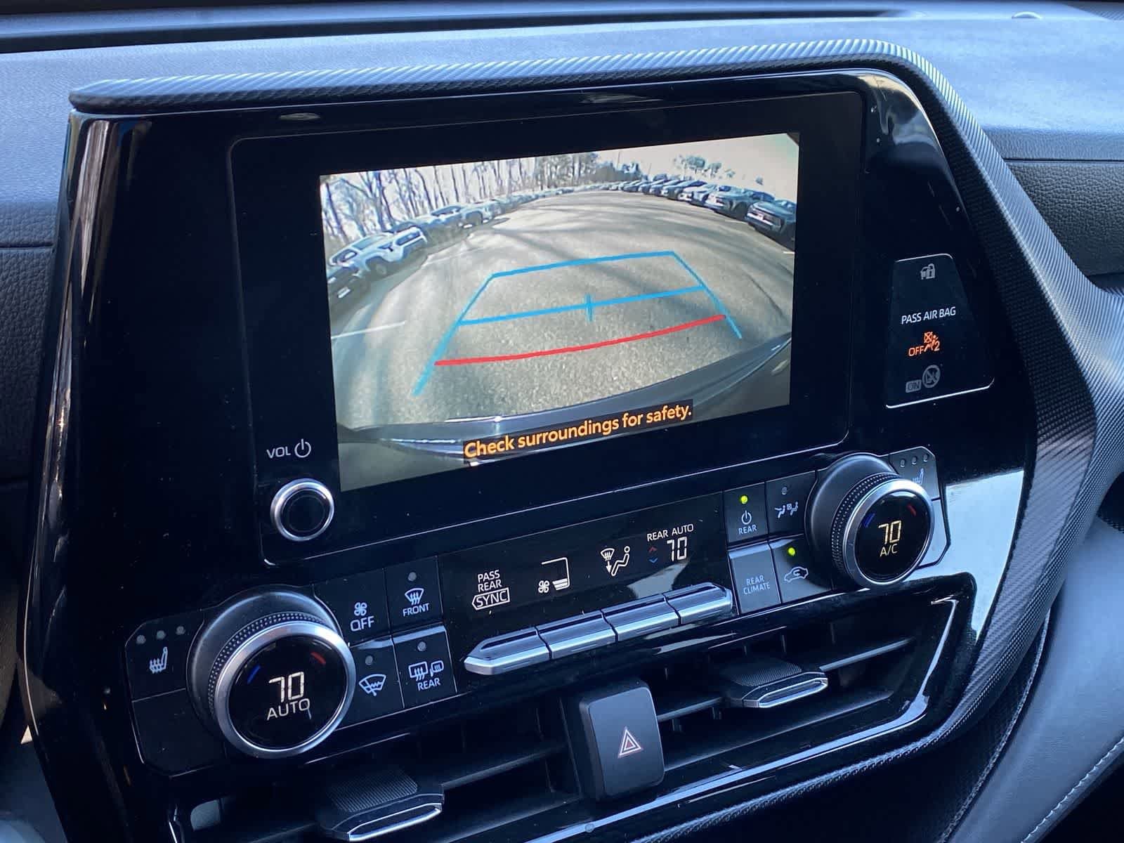 Thumbnail: 2025 Toyota Highlander - 31