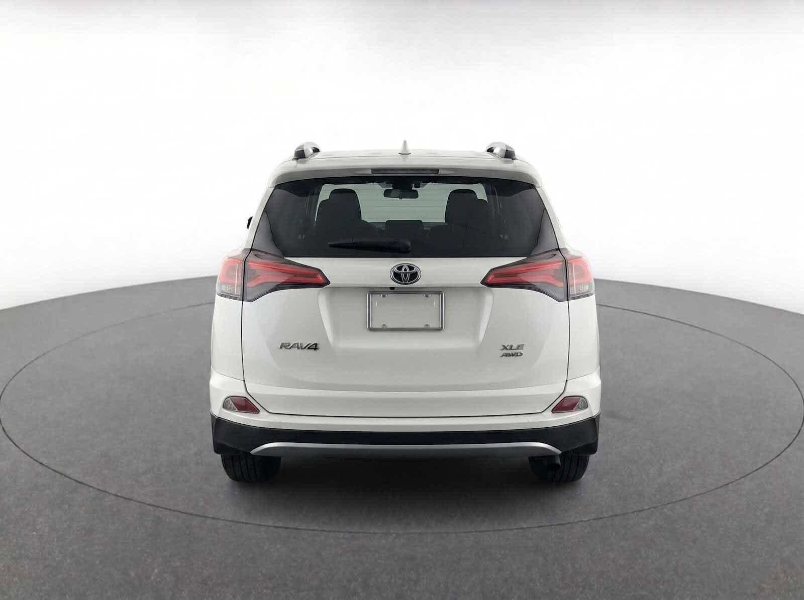 Thumbnail: 2016 Toyota RAV4 - 5