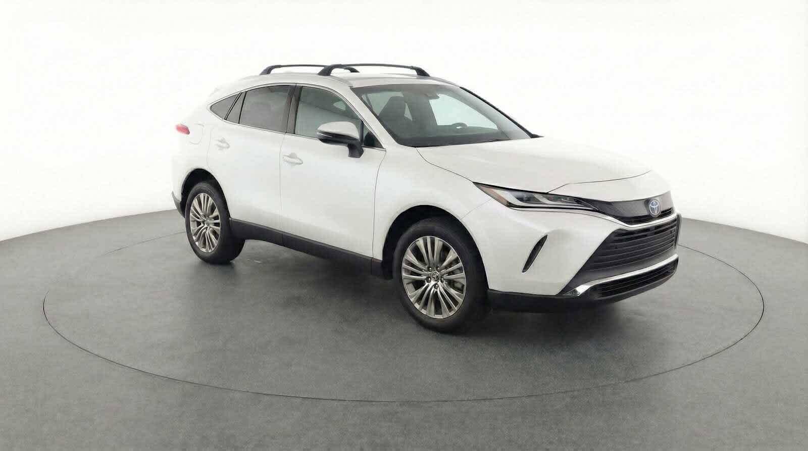 Thumbnail: 2022 Toyota Venza - 3