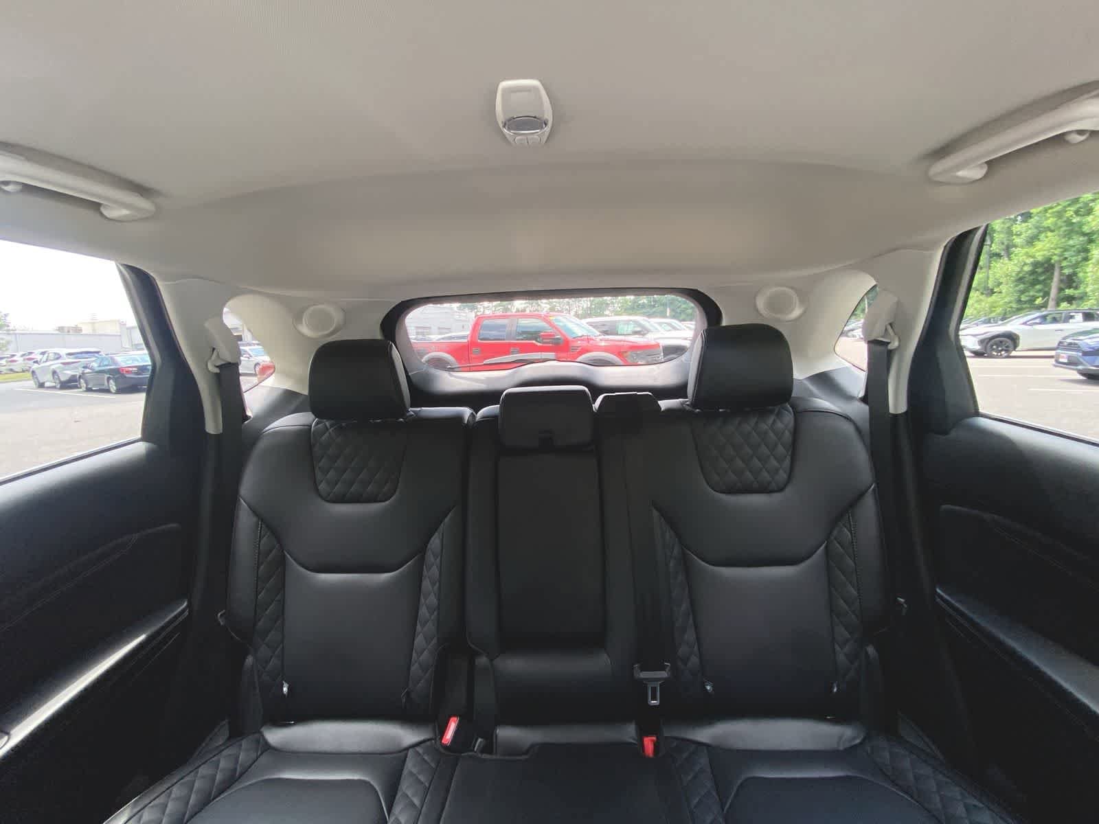 Thumbnail: 2024 Ford Edge - 24