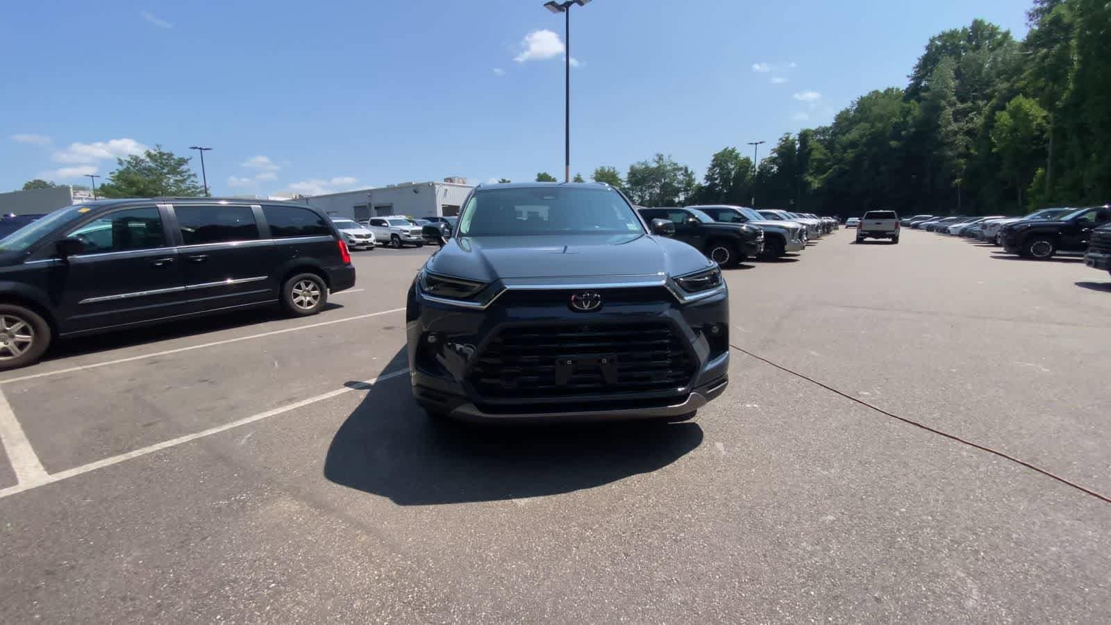 Thumbnail: 2024 Toyota Grand Highlander - 3