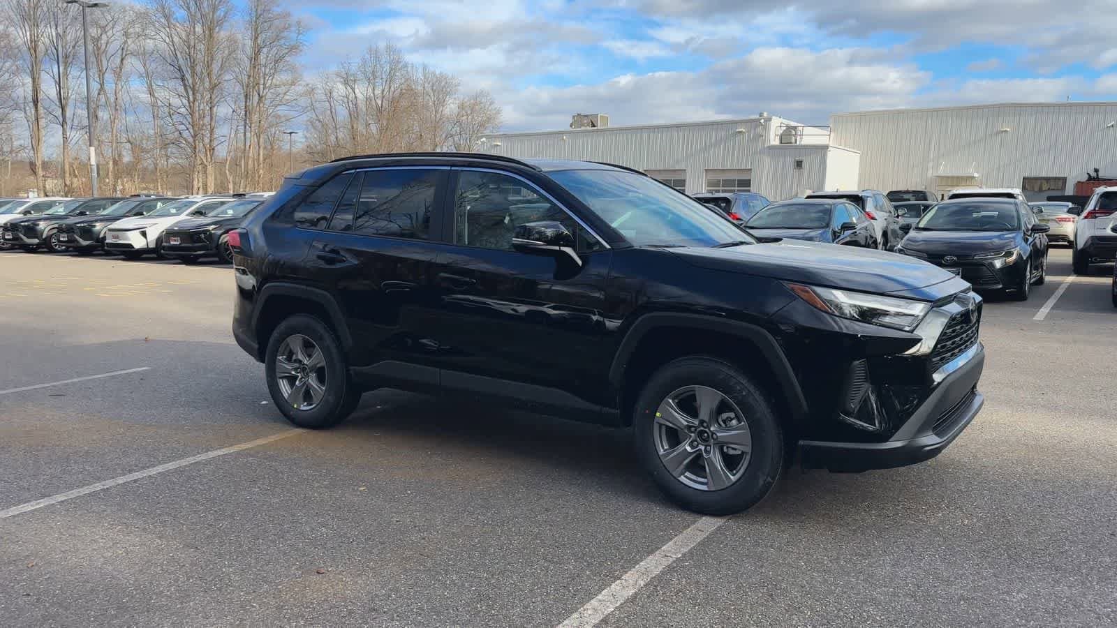 Thumbnail: 2025 Toyota RAV4 - 2