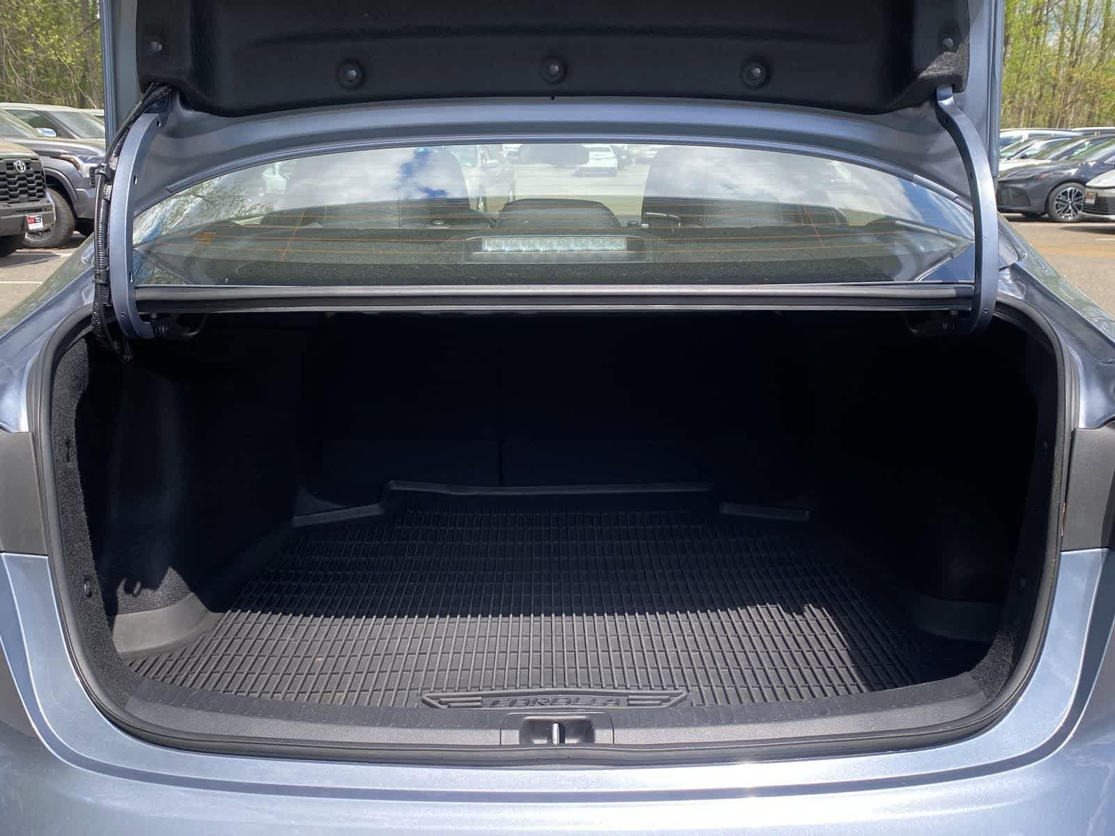 Thumbnail: 2025 Toyota Corolla - 12