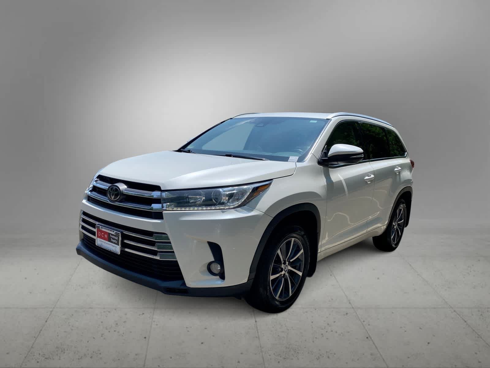 Thumbnail: 2018 Toyota Highlander - 4