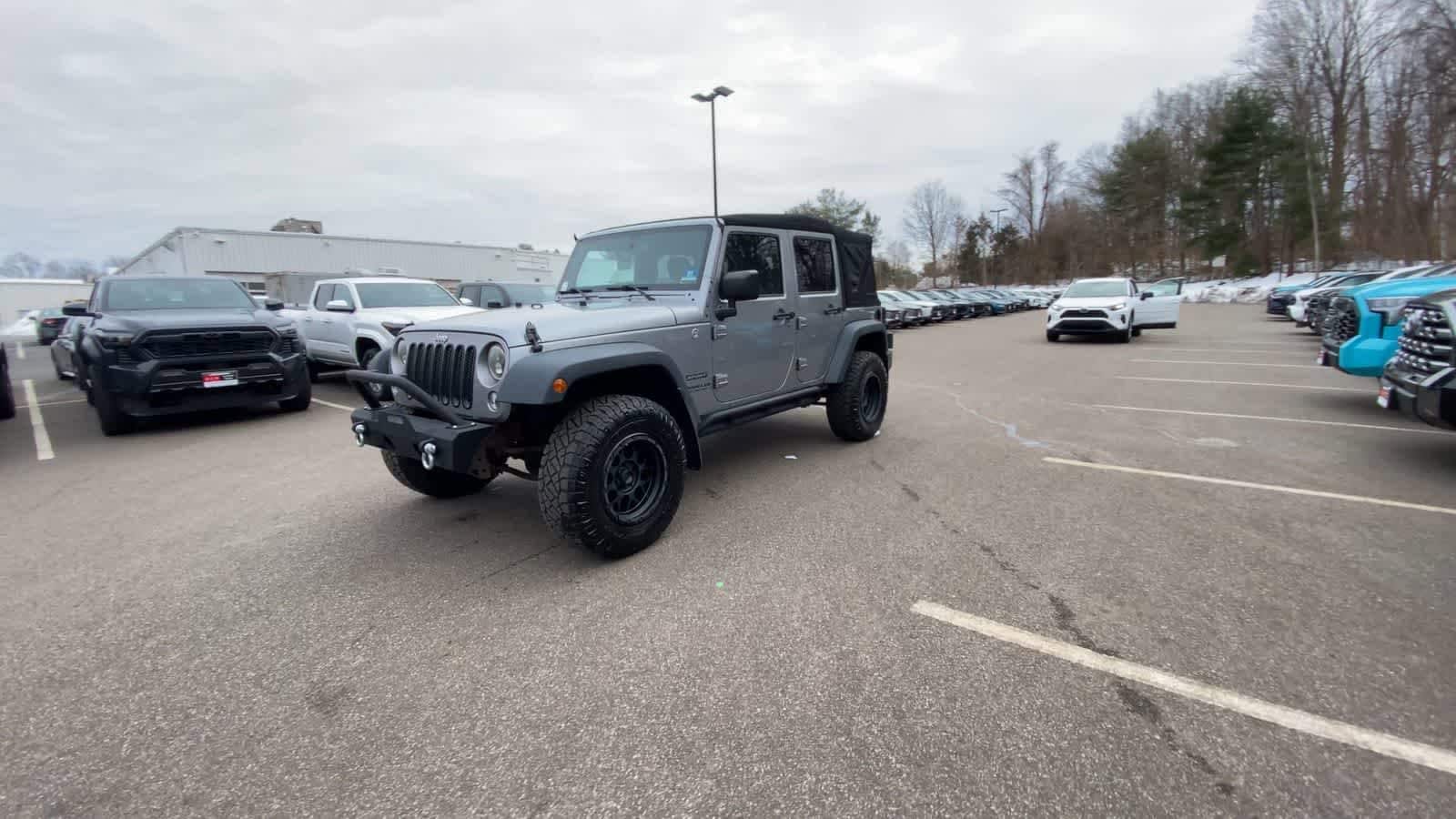 Thumbnail: 2014 Jeep Wrangler - 7