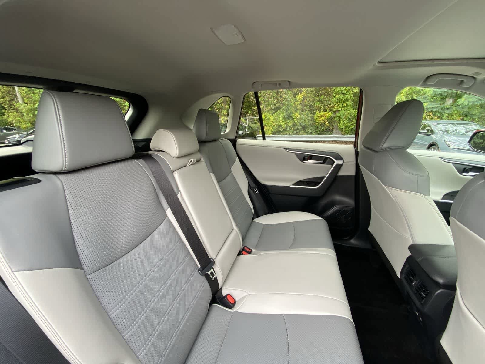 Thumbnail: 2024 Toyota RAV4 - 24