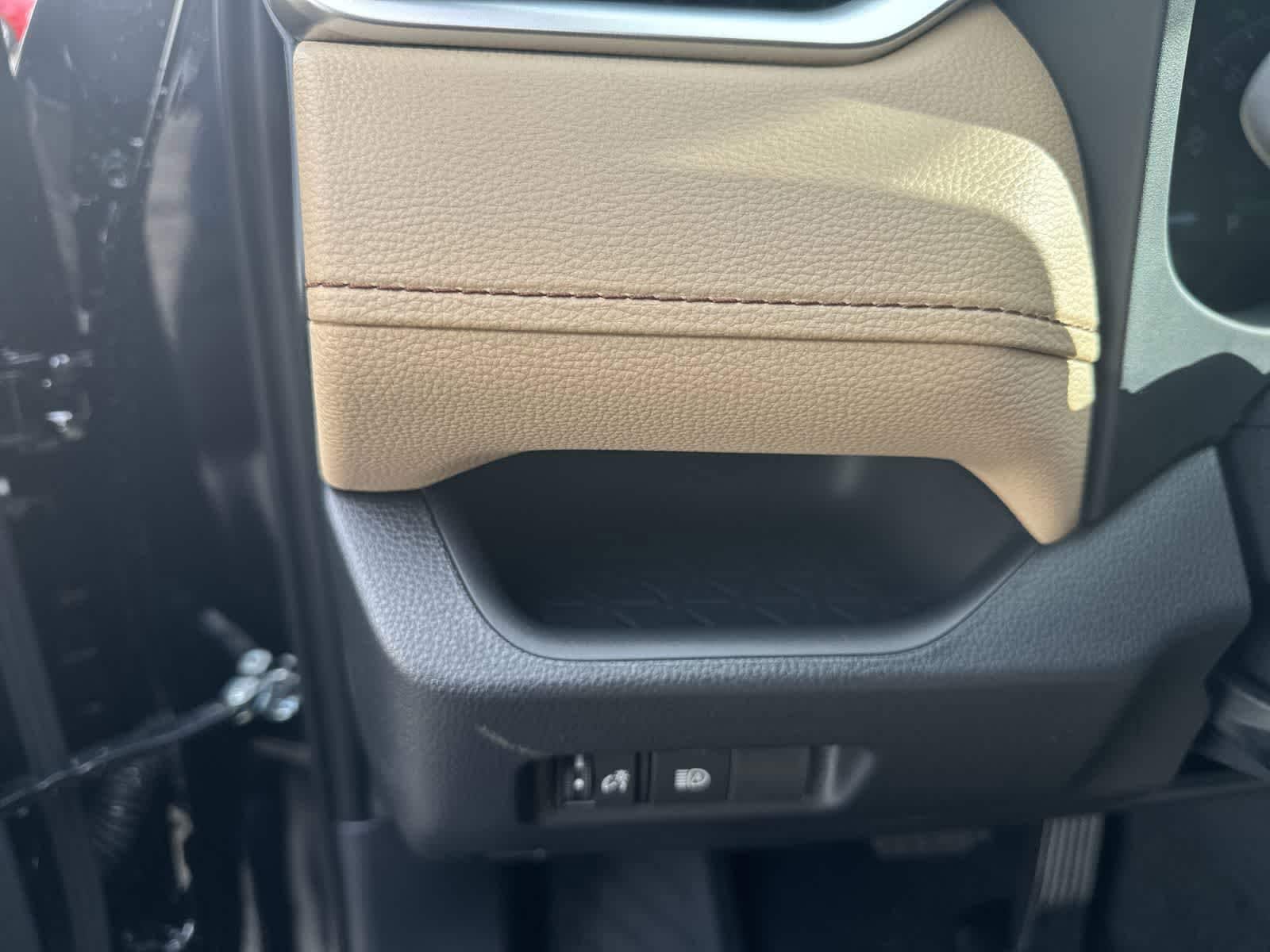 Thumbnail: 2025 Toyota RAV4 - 17