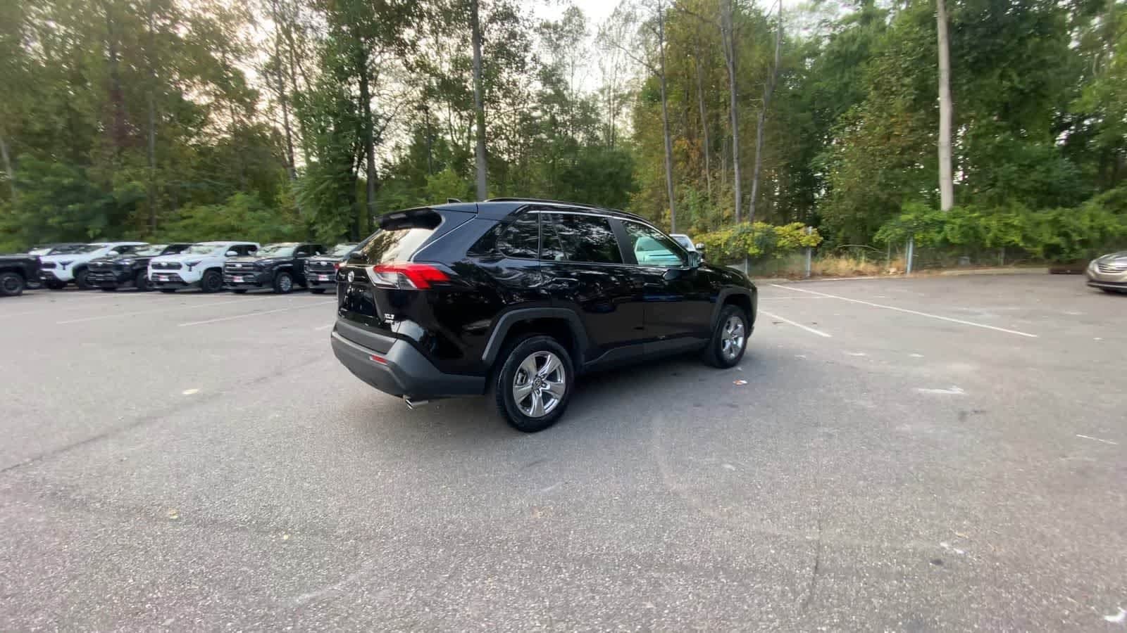 Thumbnail: 2024 Toyota RAV4 - 8