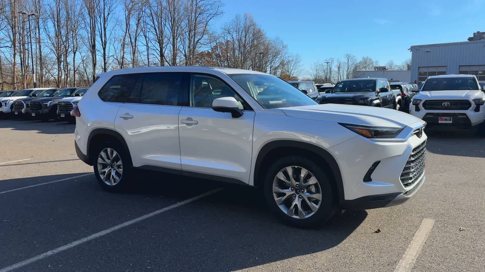 Thumbnail: 2026 Toyota Grand Highlander - 2