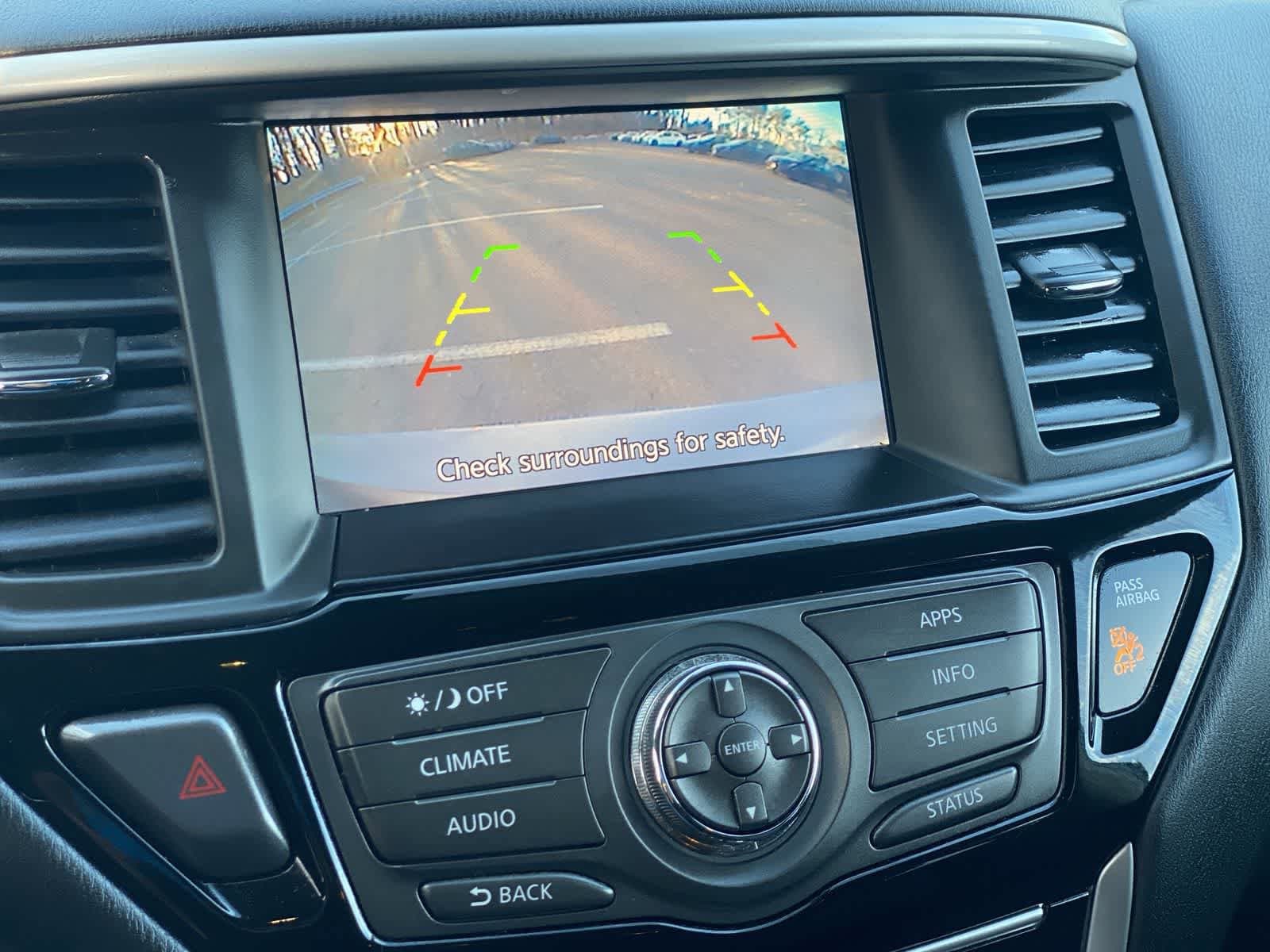 Thumbnail: 2018 Nissan Pathfinder - 33