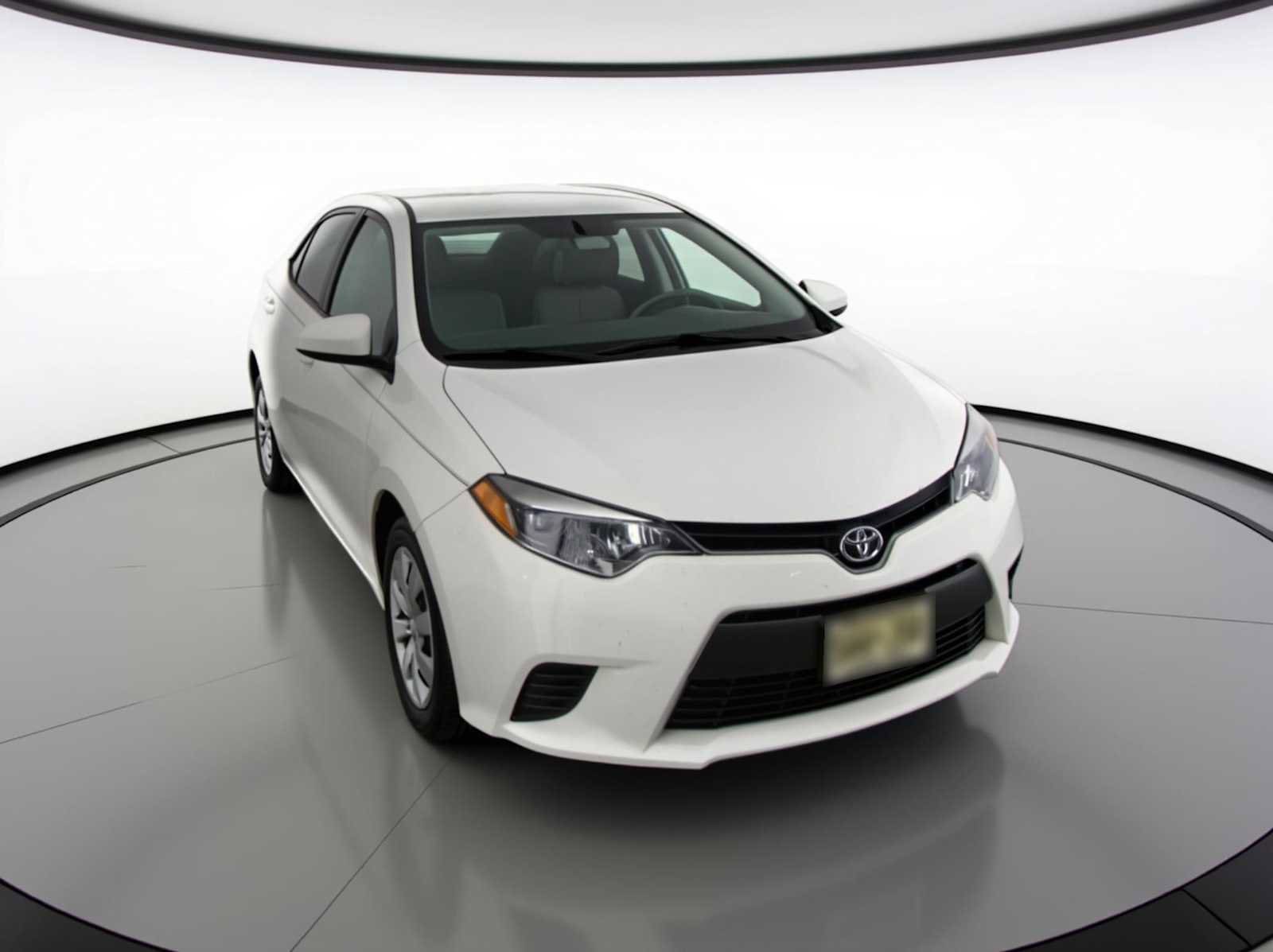 Thumbnail: 2015 Toyota Corolla - 3