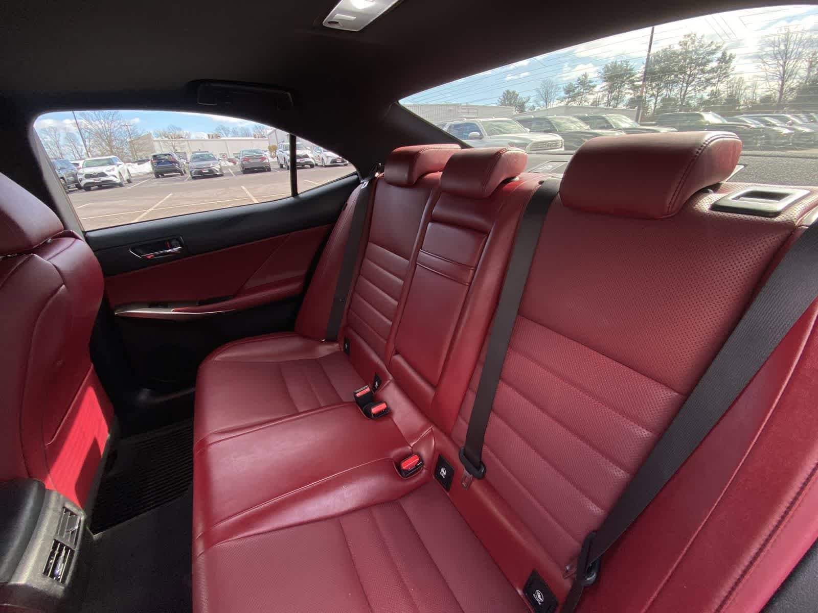 Thumbnail: 2016 Lexus IS - 31