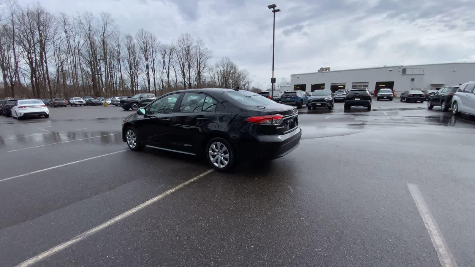 Thumbnail: 2025 Toyota Corolla - 11