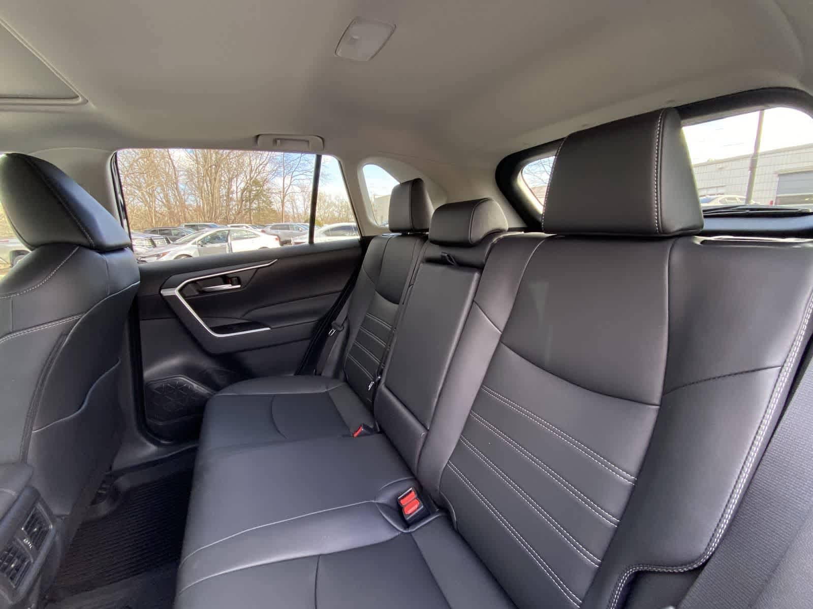 Thumbnail: 2025 Toyota RAV4 - 24