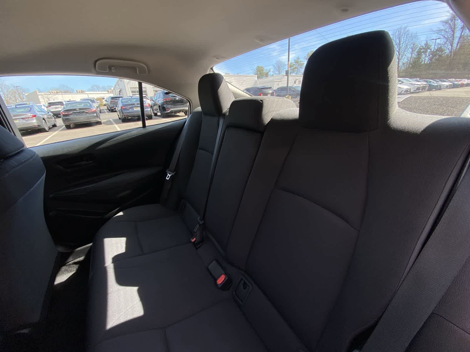 Thumbnail: 2025 Toyota Corolla - 25