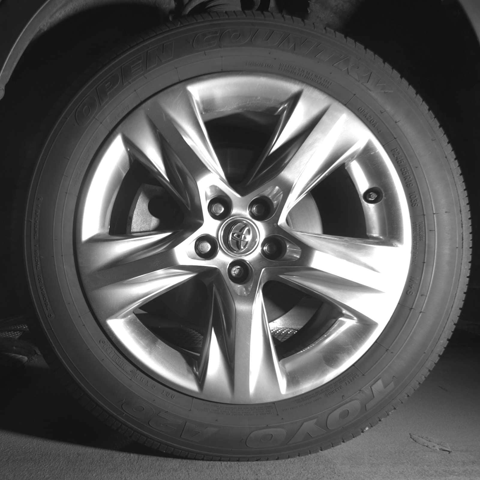 Thumbnail: 2017 Toyota Highlander - 15