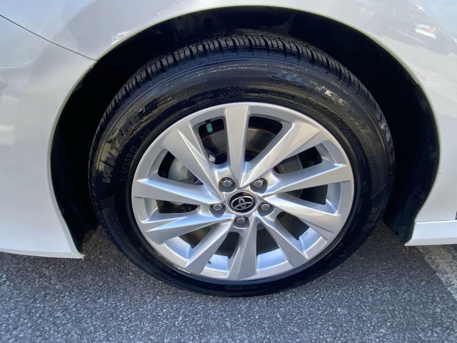 Thumbnail: 2023 Toyota Camry - 14