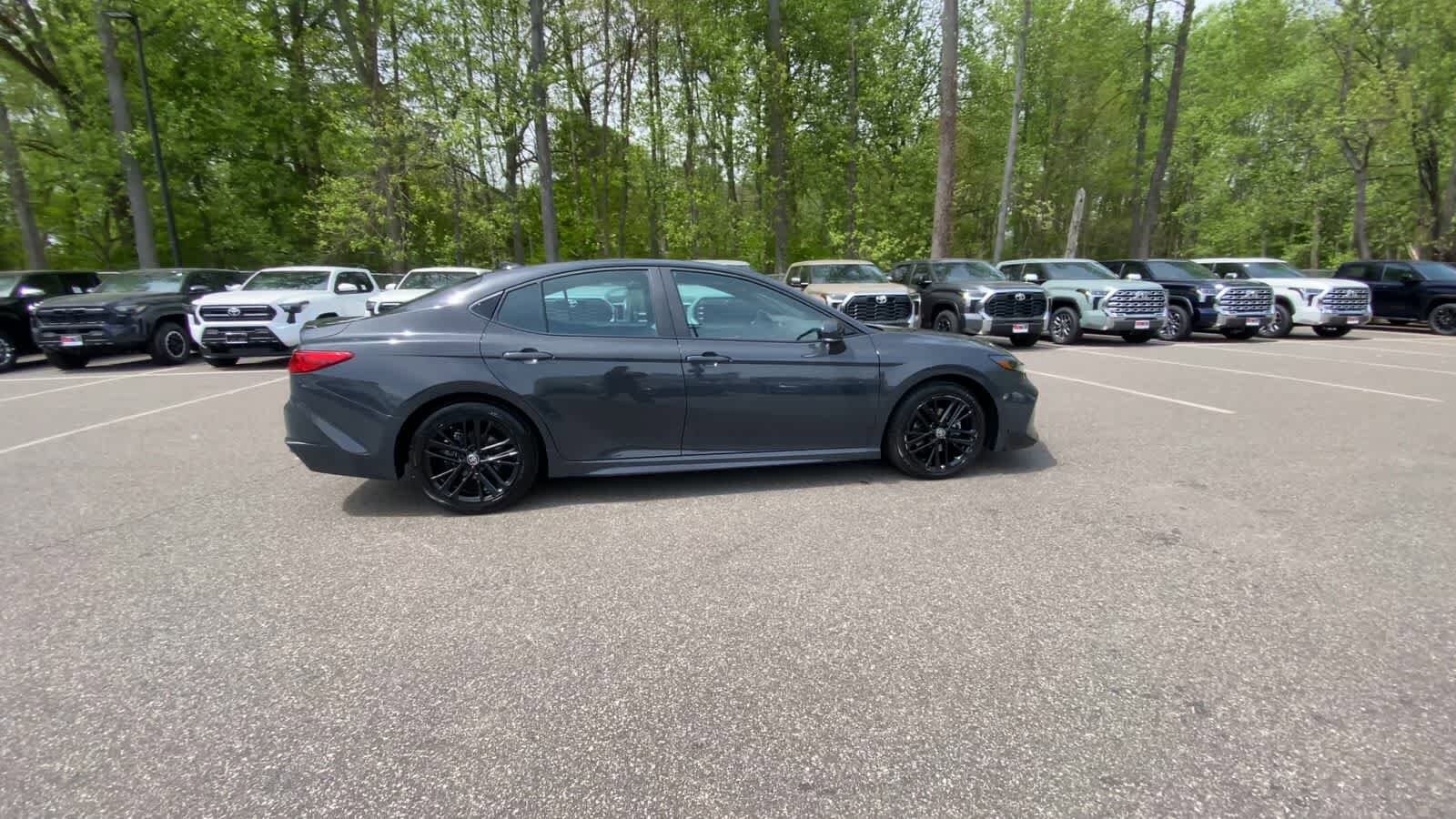 Thumbnail: 2025 Toyota Camry - 9