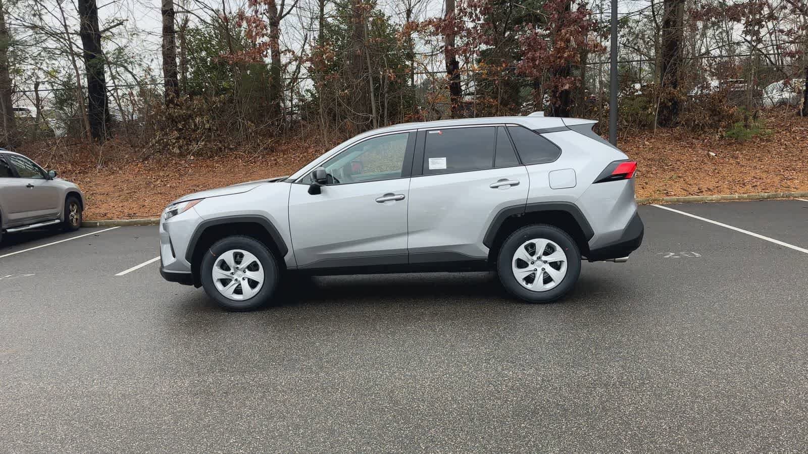 Thumbnail: 2025 Toyota RAV4 - 5