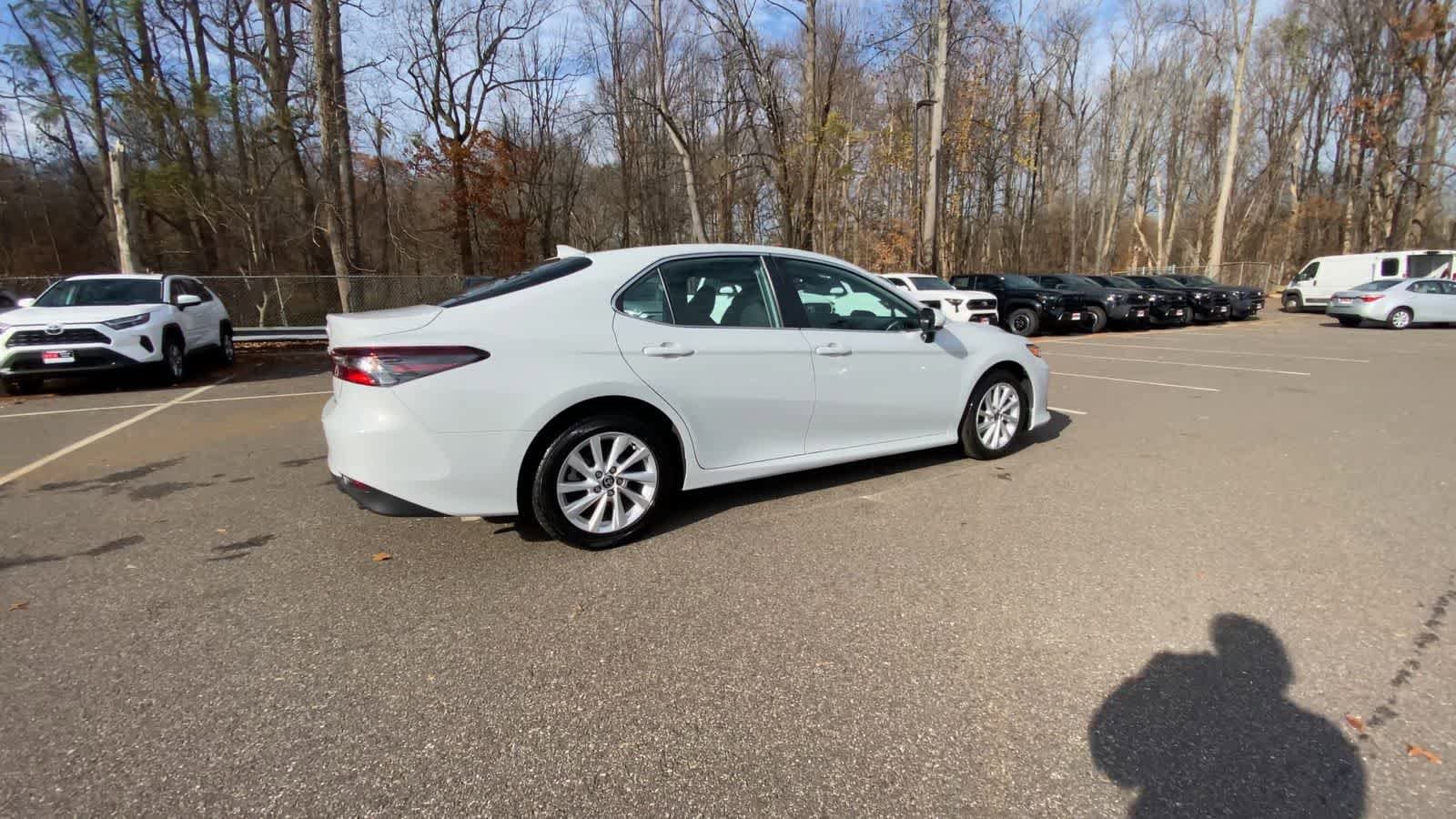 Thumbnail: 2023 Toyota Camry - 16