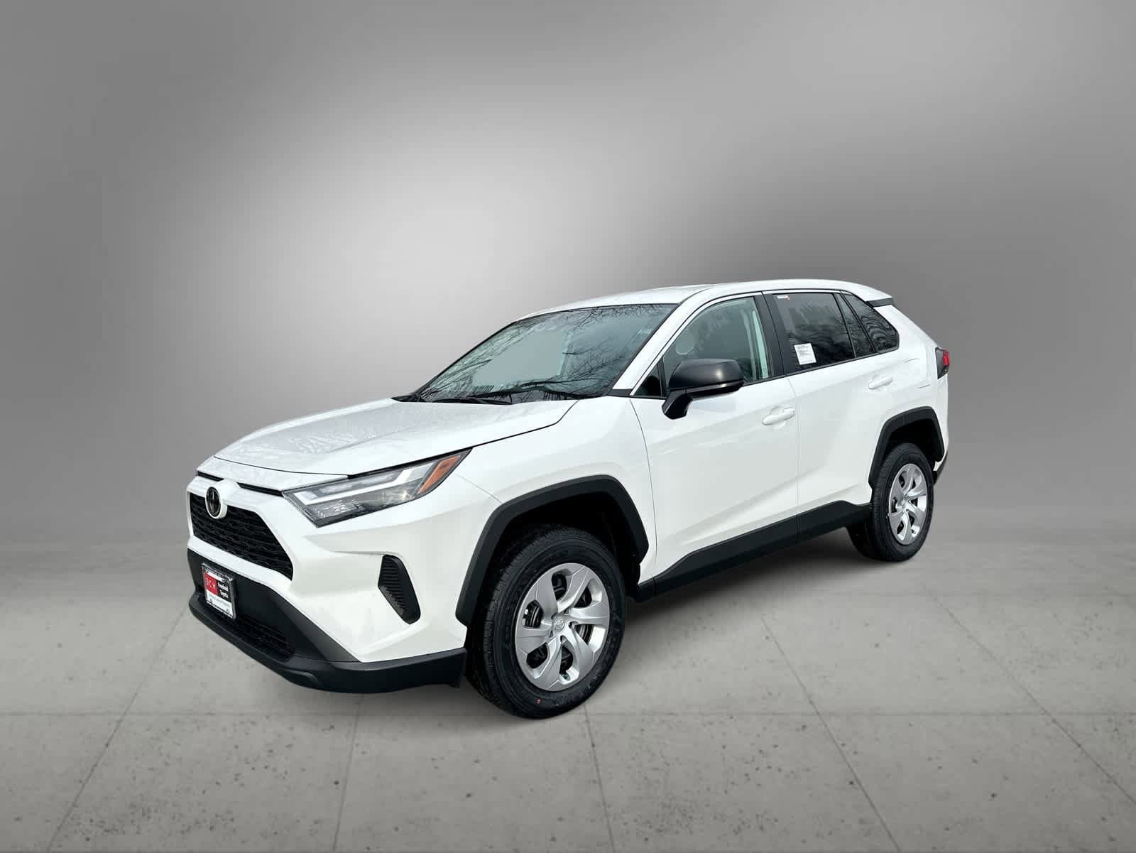 2025 Toyota RAV4 LE's photo
