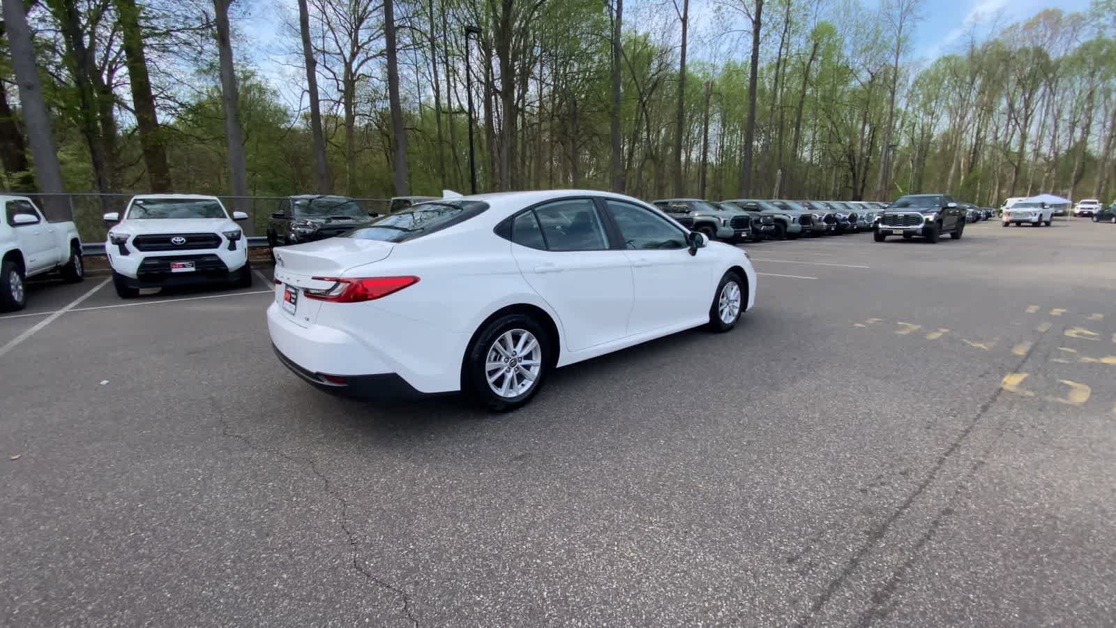 Thumbnail: 2025 Toyota Camry - 12