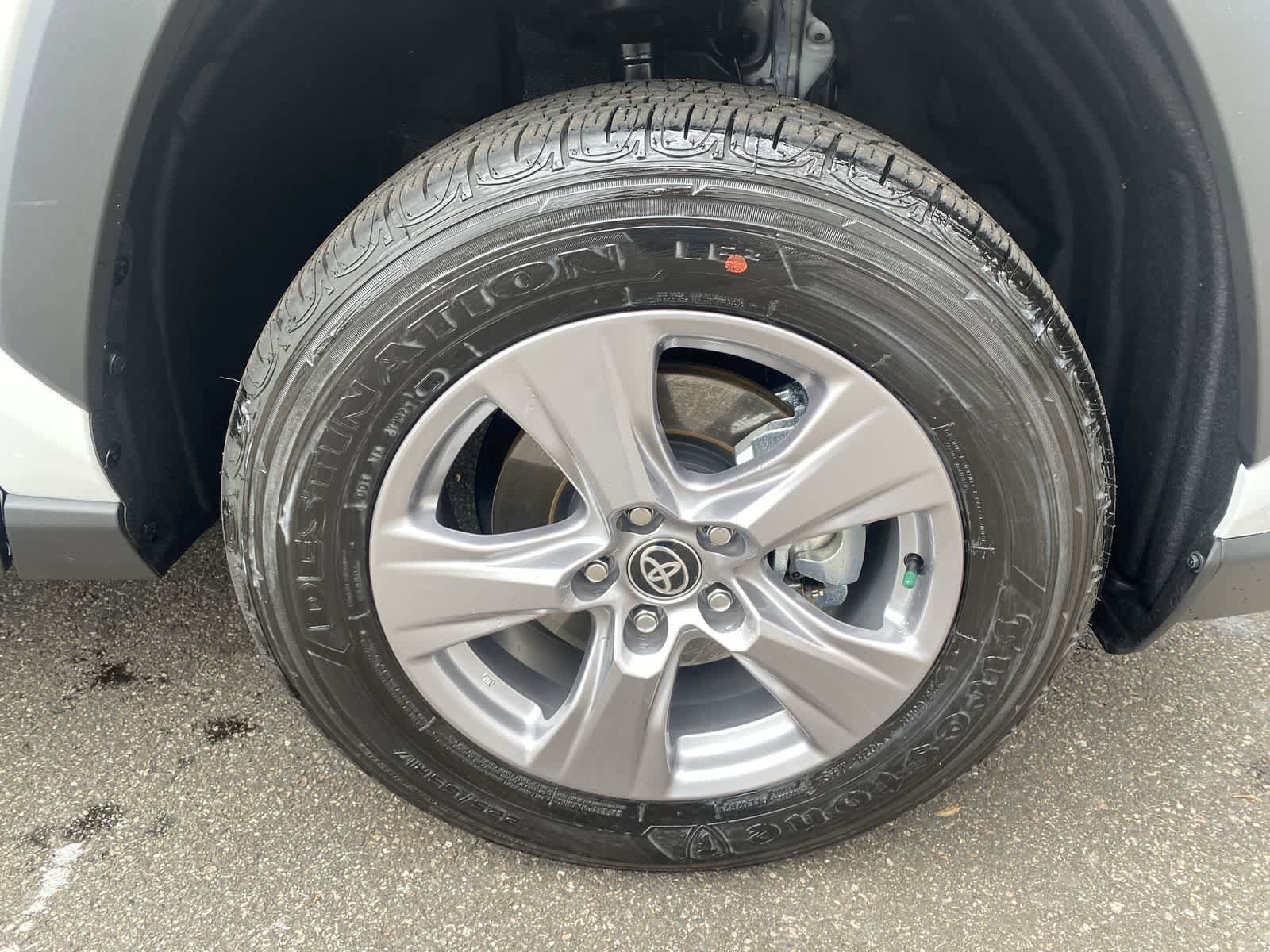 Thumbnail: 2025 Toyota RAV4 - 14