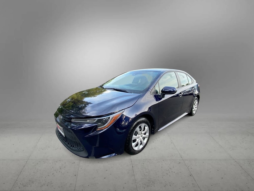 Used 2022 Toyota Corolla LE Sedan