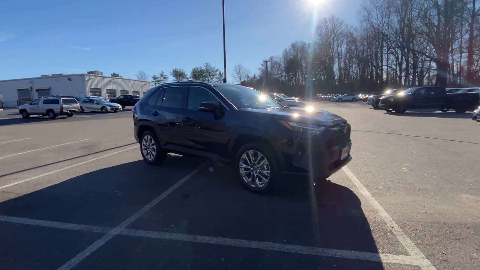 Thumbnail: 2025 Toyota RAV4 - 7