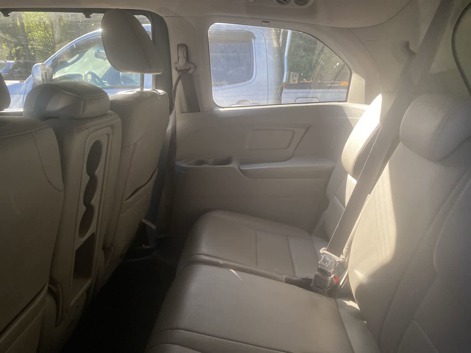 Thumbnail: 2011 Honda Odyssey - 10