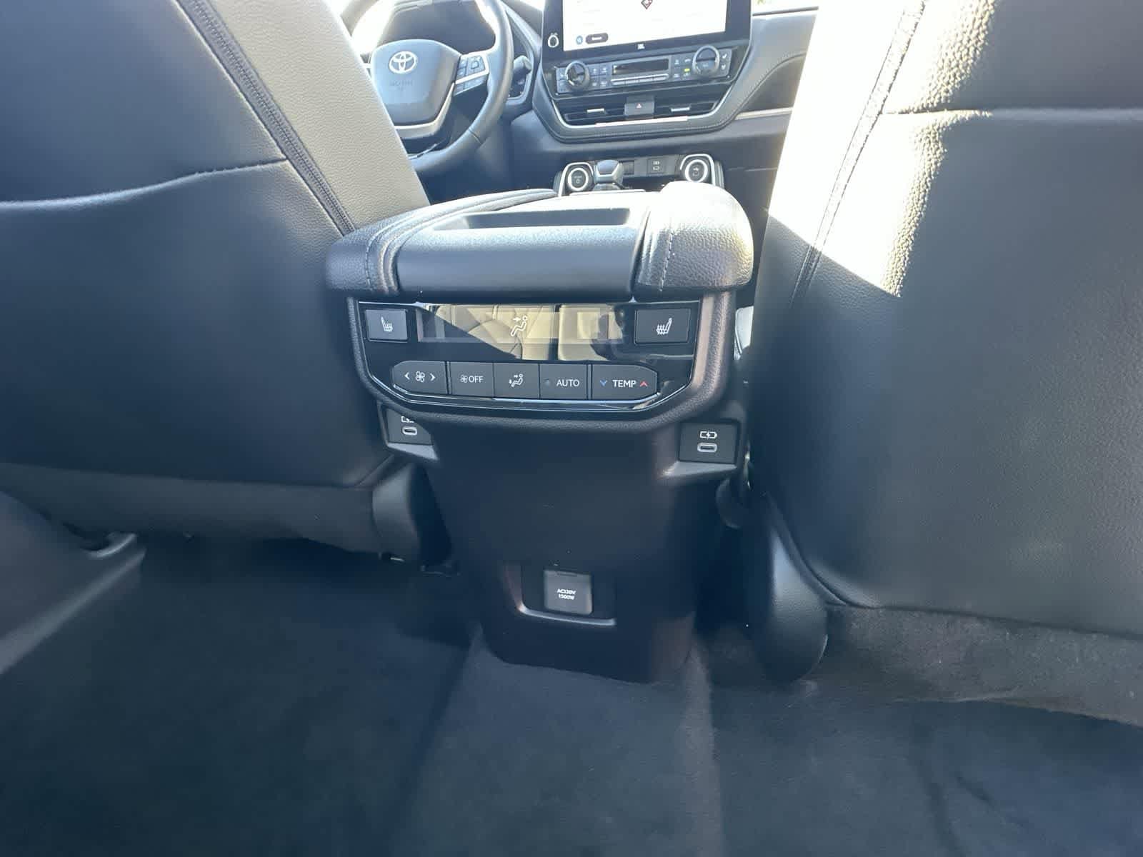 Thumbnail: 2026 Toyota Grand Highlander - 29