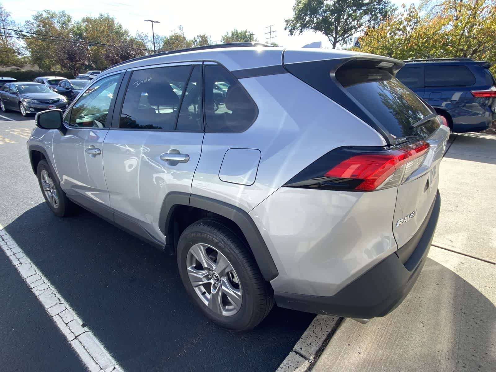 Thumbnail: 2024 Toyota RAV4 - 7
